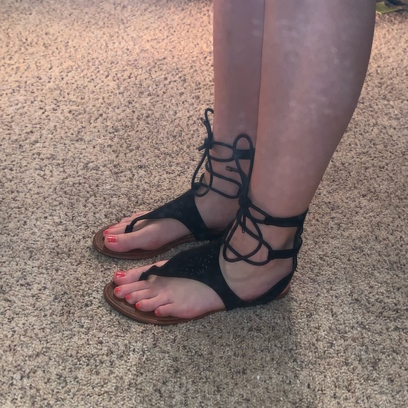 Cute sandals - Picture 1 of 7